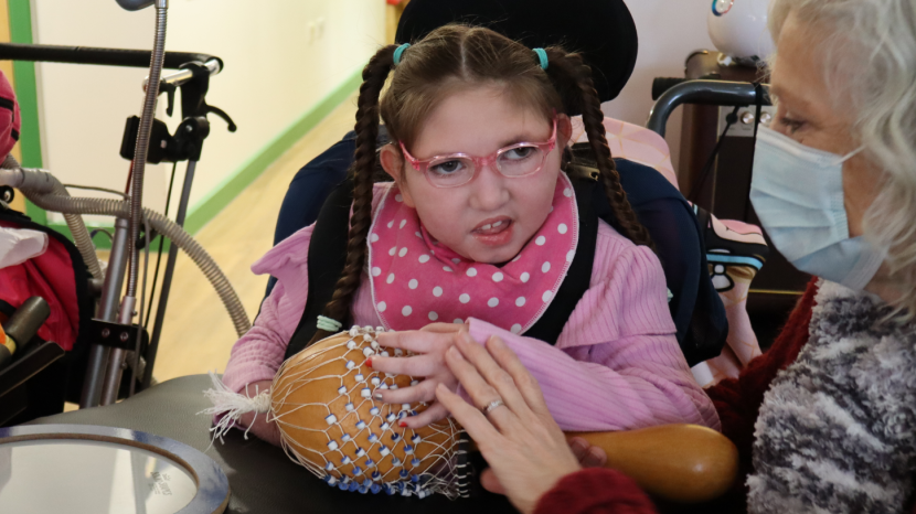 Emelia in a music class